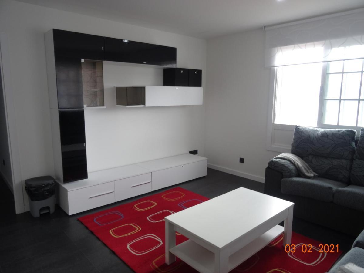 Apartamentos Casa Mucha กอมบาร์โร ภายนอก รูปภาพ