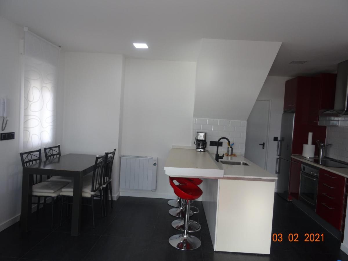 Apartamentos Casa Mucha กอมบาร์โร ภายนอก รูปภาพ