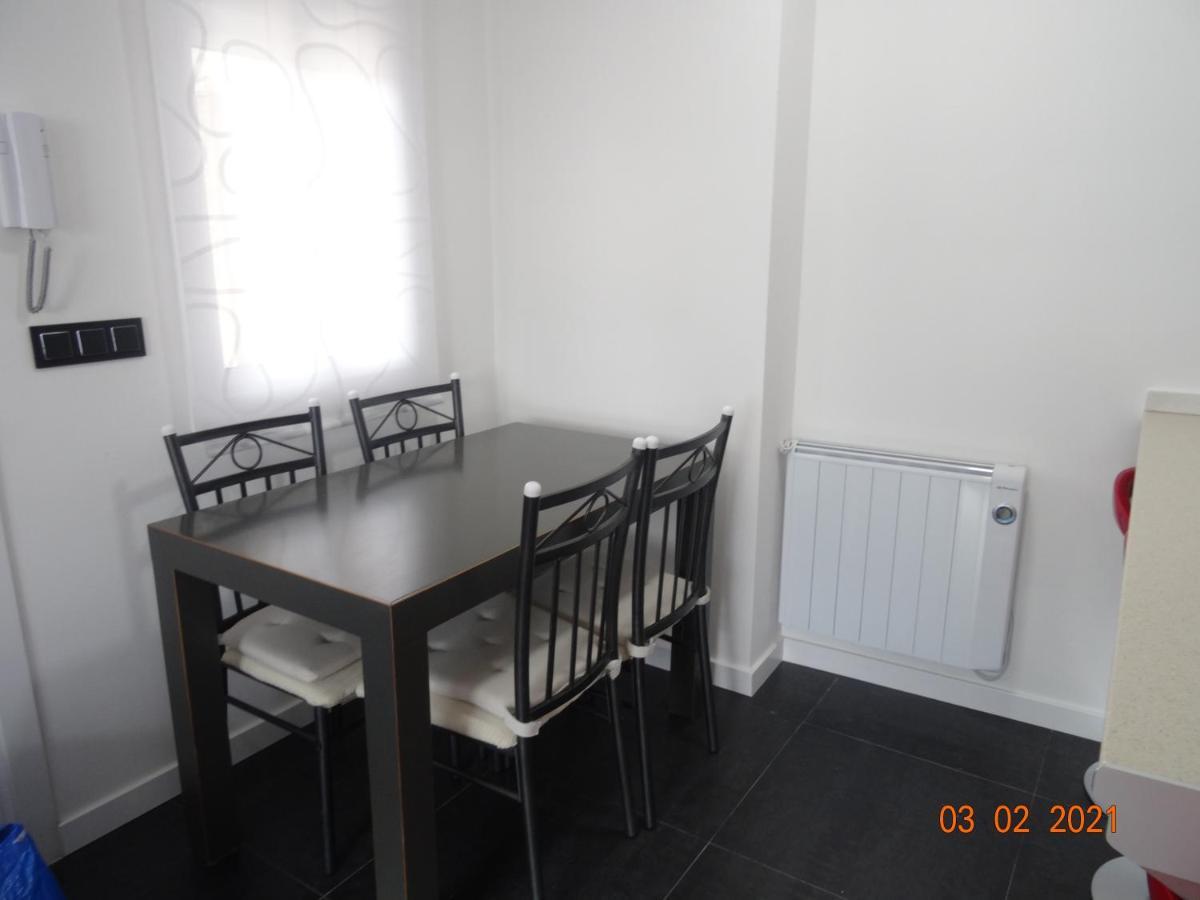 Apartamentos Casa Mucha กอมบาร์โร ภายนอก รูปภาพ