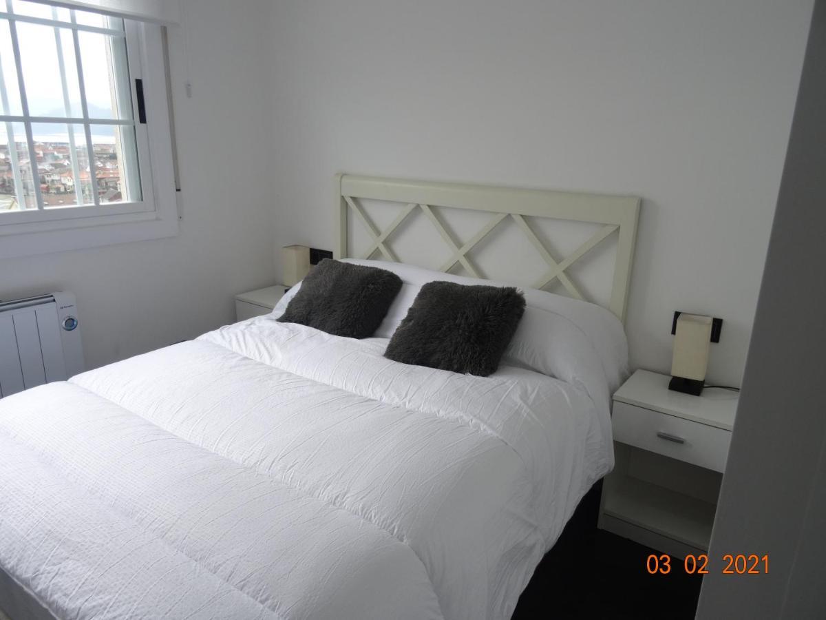 Apartamentos Casa Mucha กอมบาร์โร ภายนอก รูปภาพ